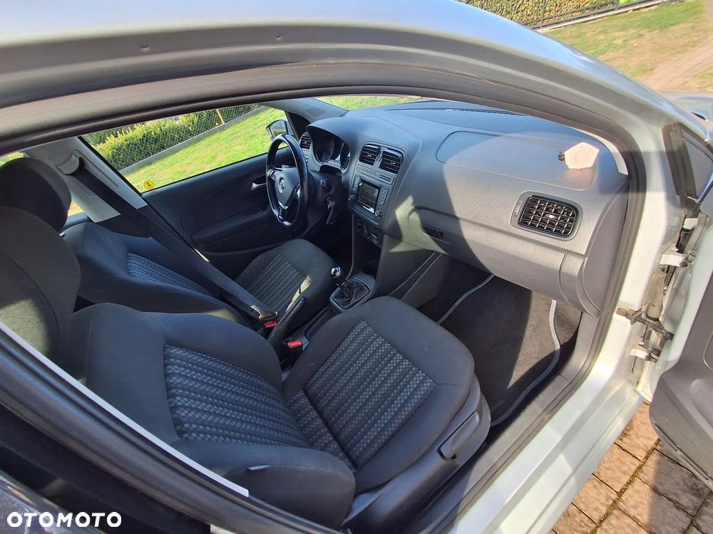 Volkswagen Polo - 11