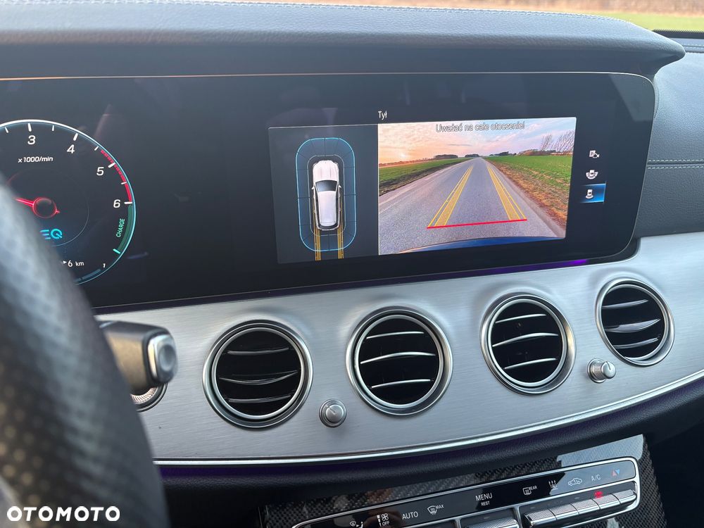 Mercedes-Benz Klasa E - 29