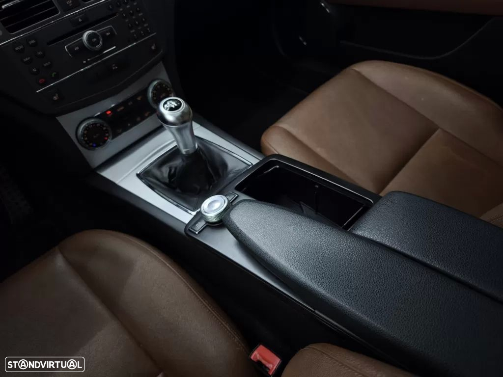Mercedes-Benz C 220 CDi Avantgarde BlueEfficiency - 38