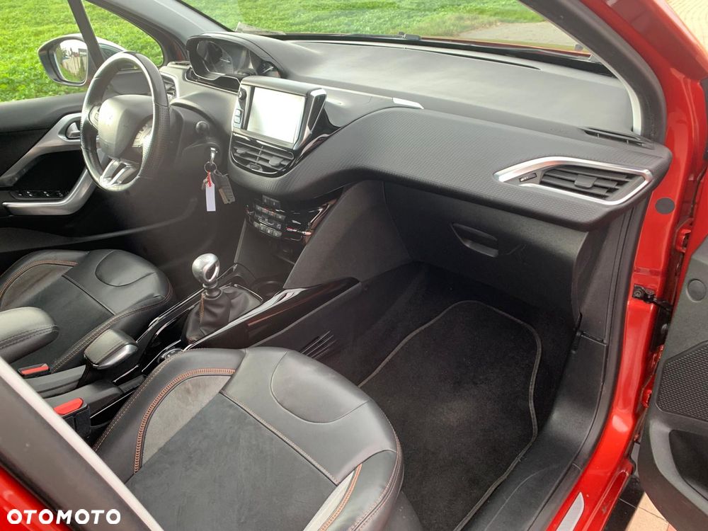 Peugeot 2008 - 32