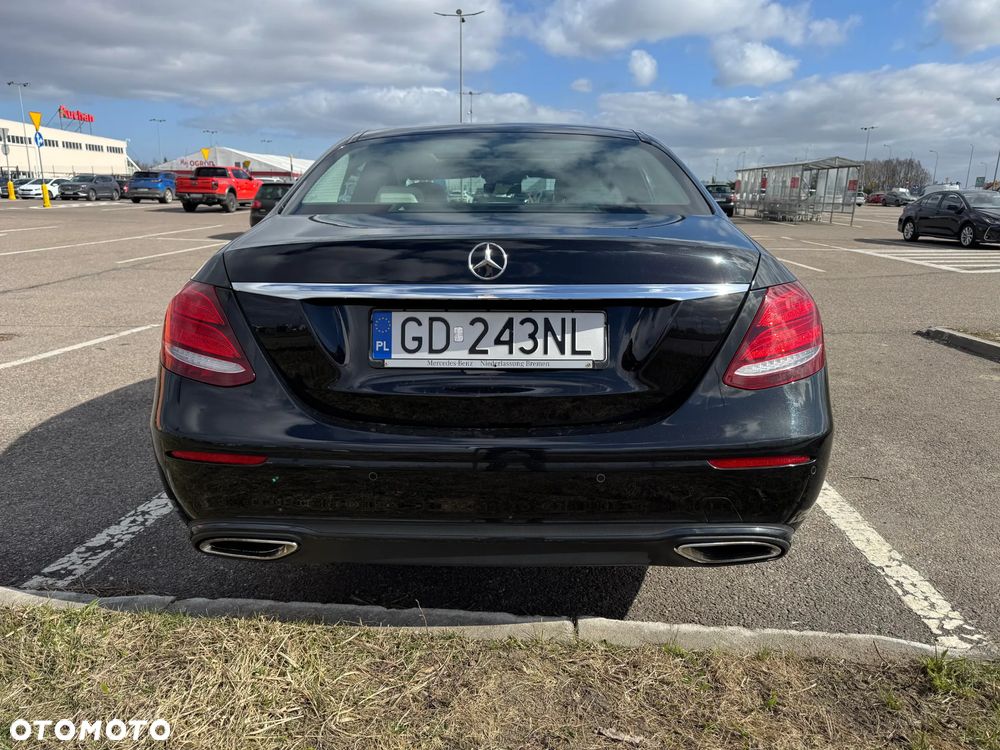 Mercedes-Benz Klasa E 200 9G-TRONIC - 6