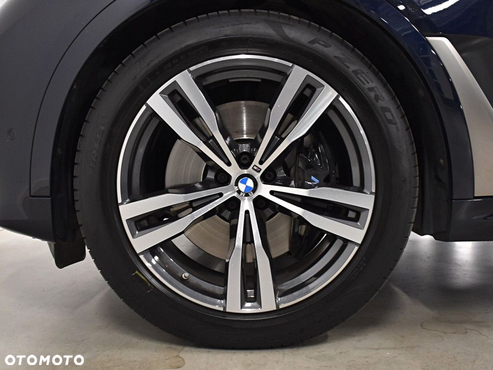 BMW X7 M50i sport - 28