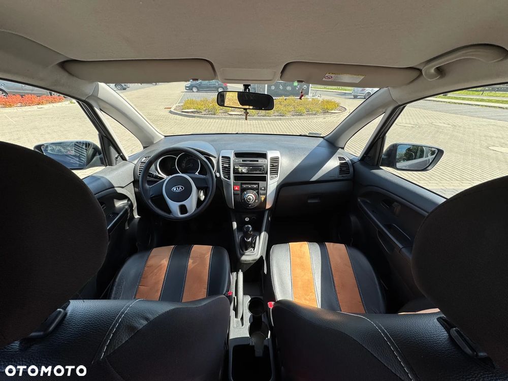 Kia Venga - 14