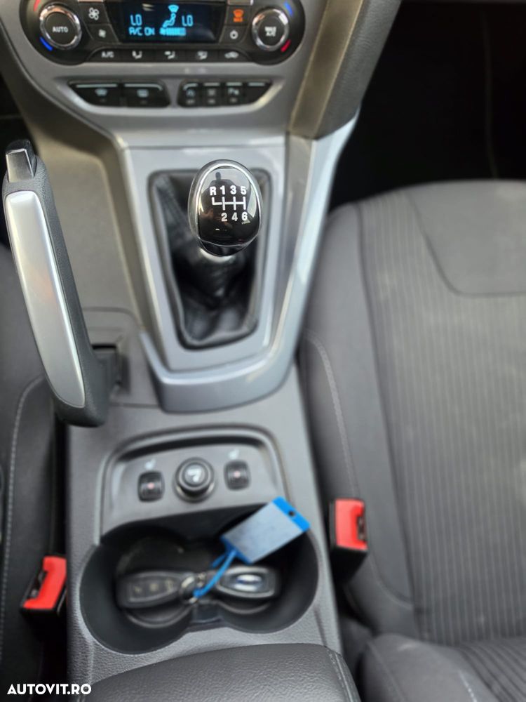 Ford Focus 1.6 EcoBoost Start-Stopp-System Titanium - 18