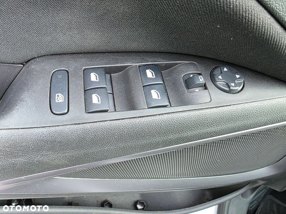 Opel Crossland X - 20