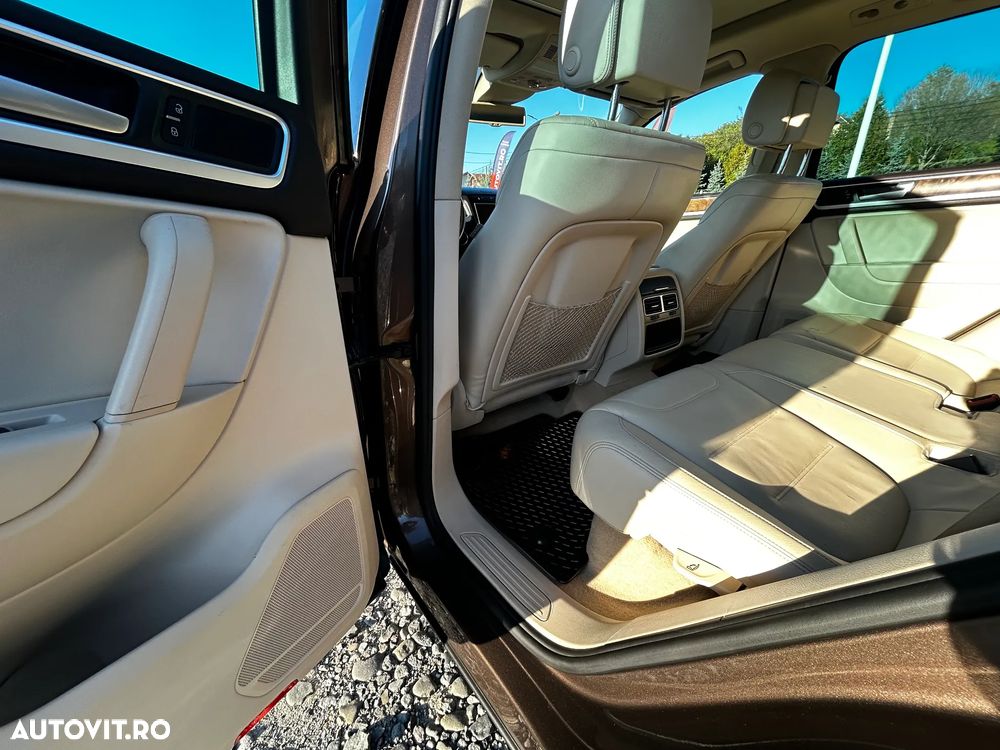 Volkswagen Touareg - 18