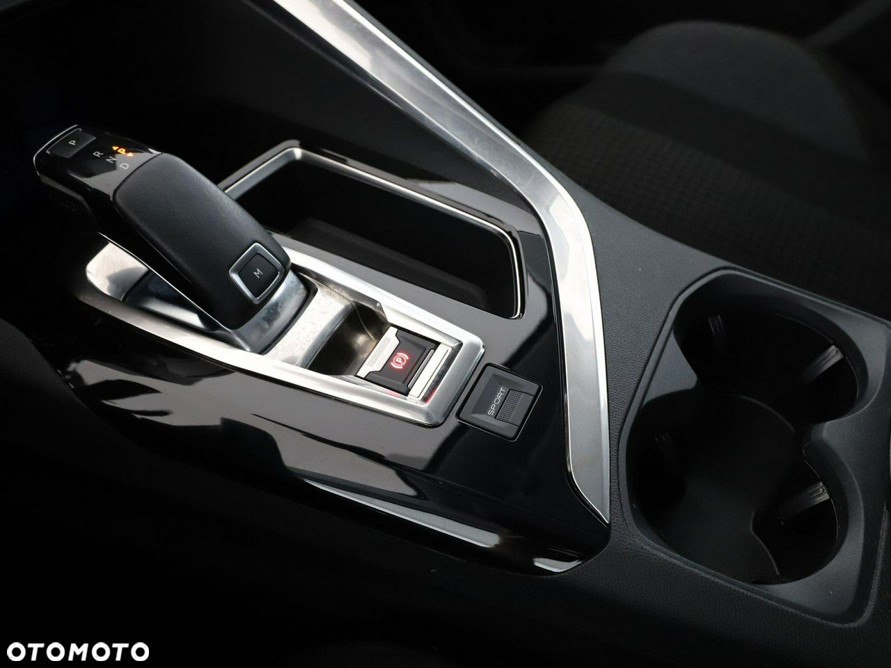 Peugeot 5008 1.2 PureTech Active S&S EAT8 - 29