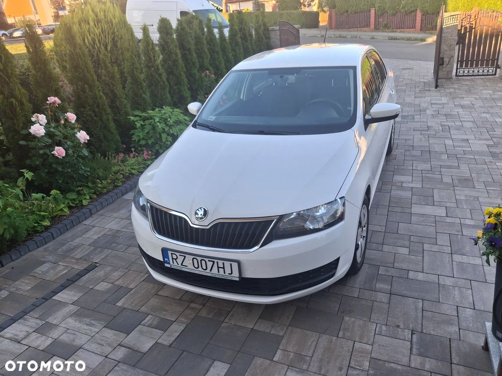 Skoda RAPID 1.0 TSI Active - 2
