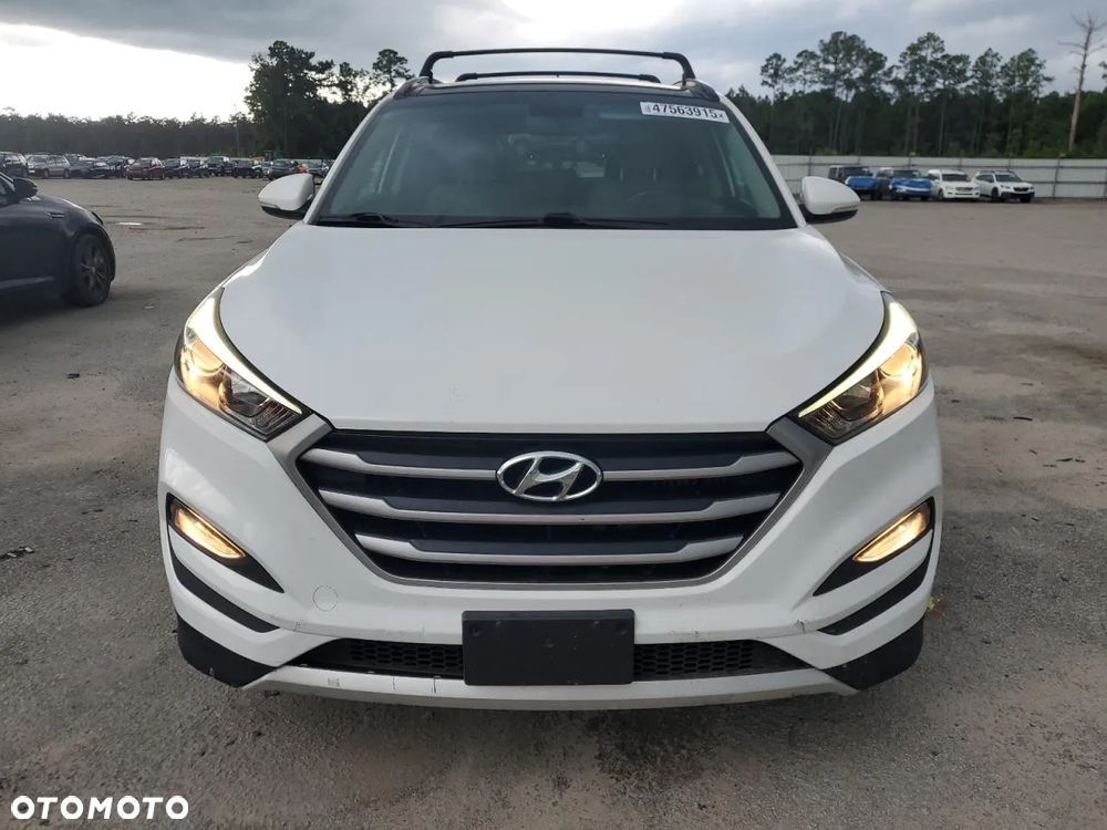 Hyundai Tucson - 7