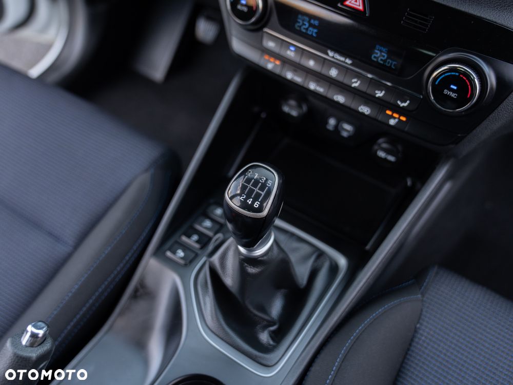 Hyundai Tucson blue 1.7 CRDi 2WD Trend - 28