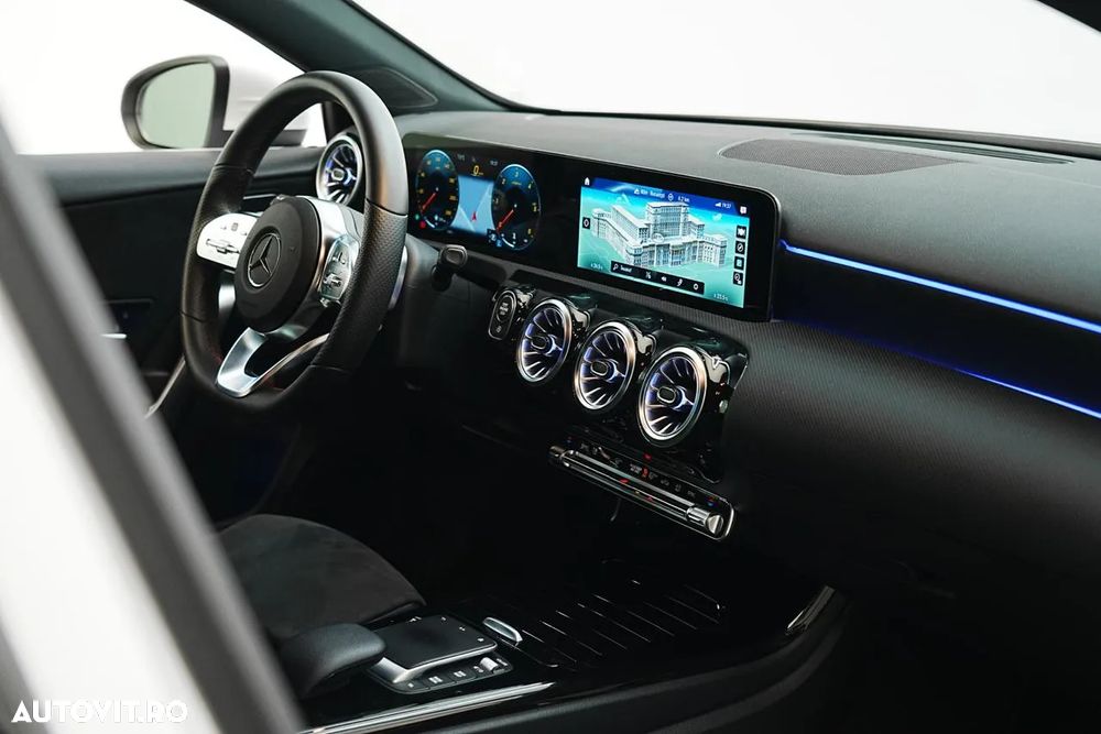 Mercedes-Benz A 200 d 8G-DCT AMG Line Advanced Plus - 12