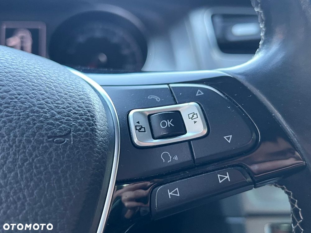 Volkswagen Golf 1.4 TSI BMT Comfortline DSG - 27