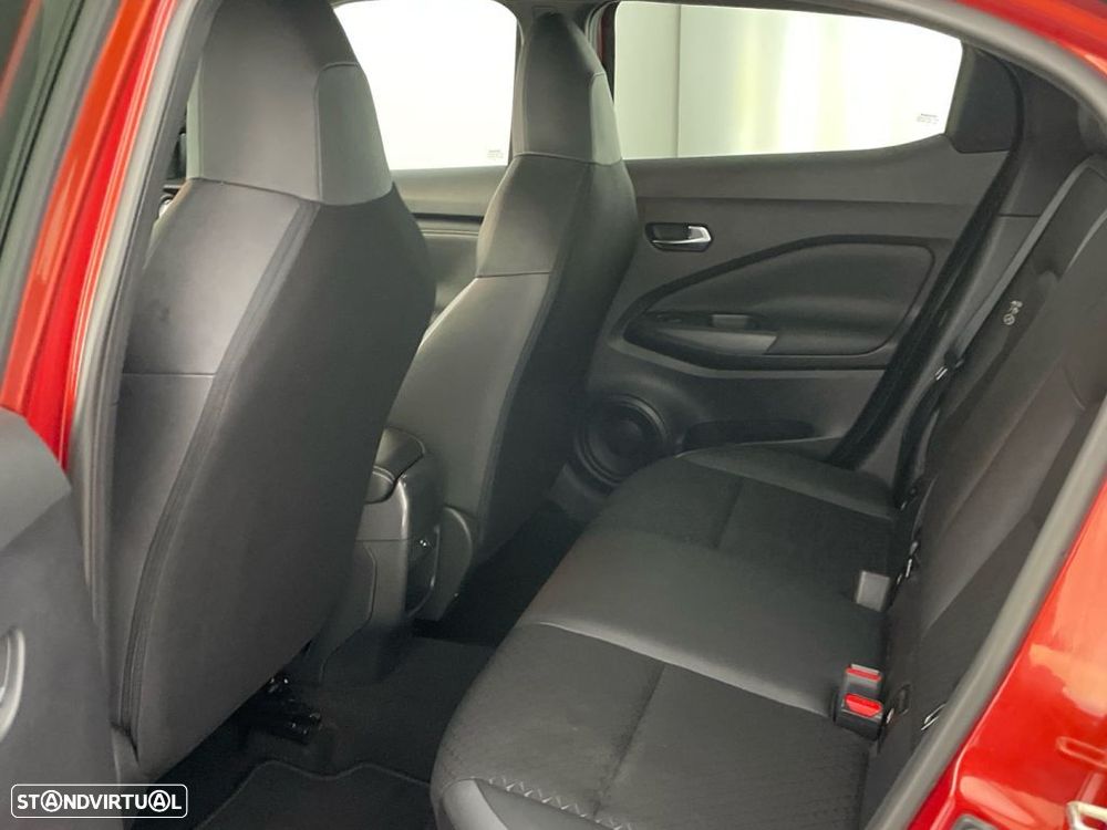 Nissan Juke 1.0 DIG-T N-Connecta DCT - 12