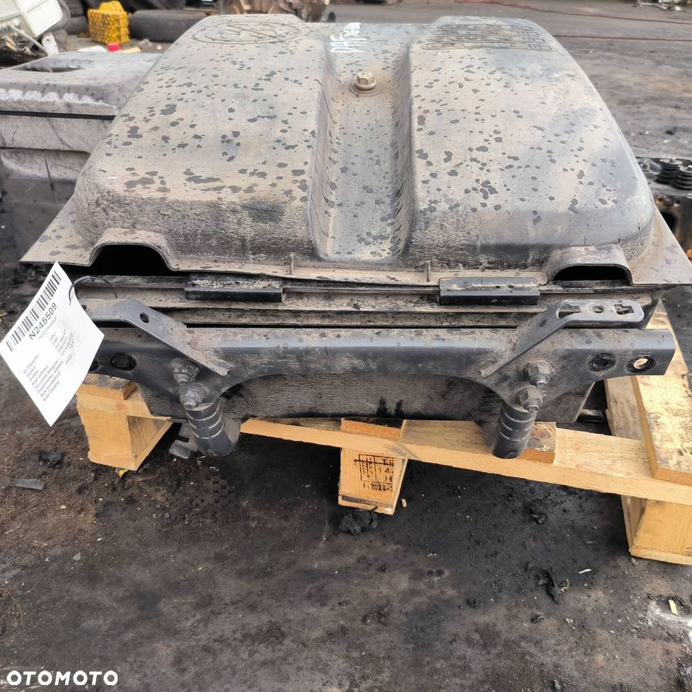 MOCOWANIE DAF XG 480 FT AKUMULATORÓW POKRYWA - 5