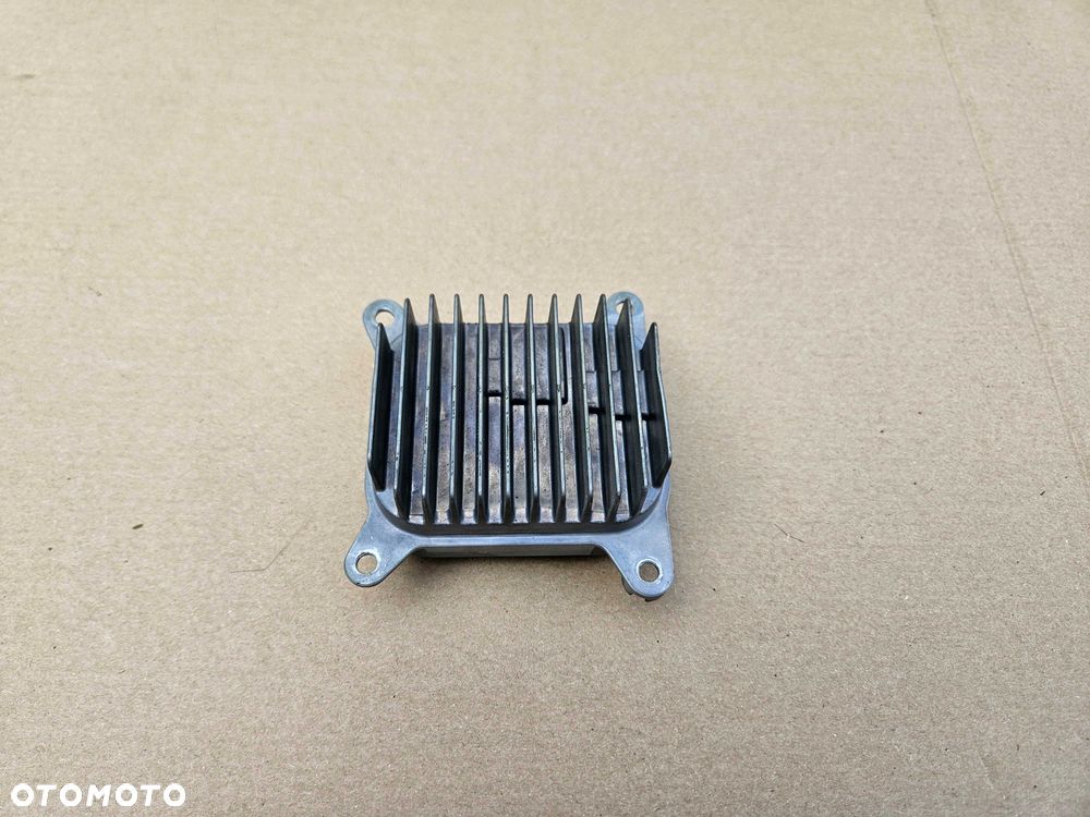 TESLA MODEL Y LIFT moduł przetwornica lampy jeż 1532925-03-C NOWA IDEALNA