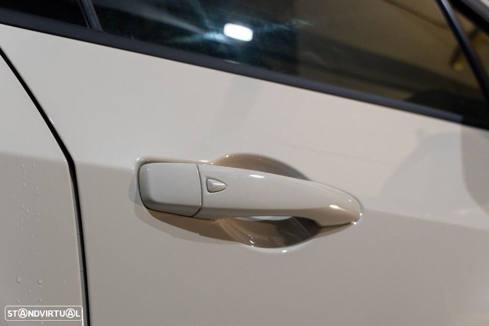 Nissan Micra 1.0 IG-T Acenta CVT - 35