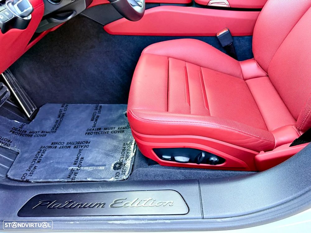 Porsche Panamera 4 E-Hybrid Platinum Edition - 22