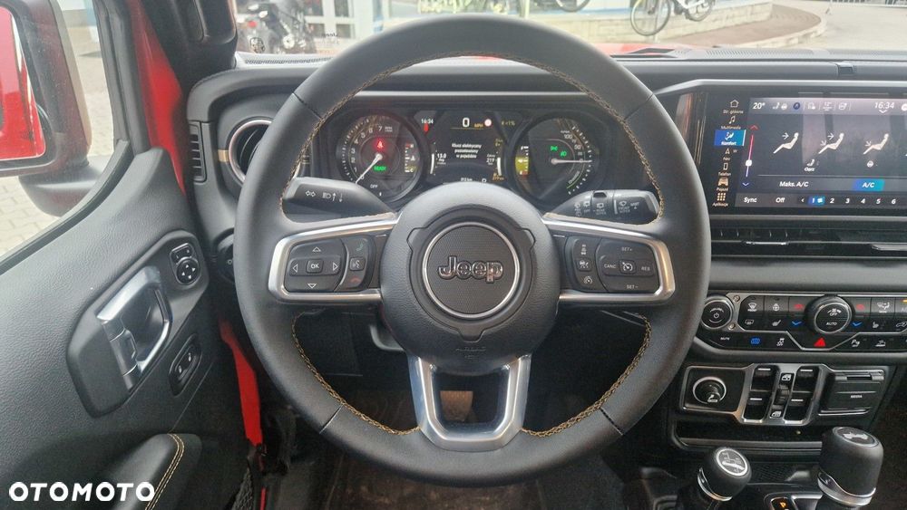 Jeep Wrangler - 26