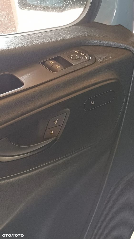 Mercedes-Benz Sprinter - 10