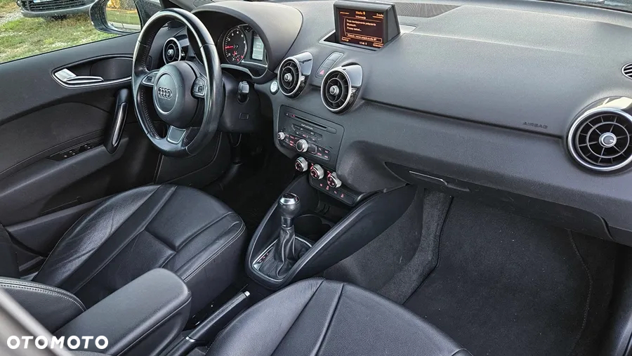 Audi A1 ver-1-4-tfsi-s-tronic-attraction - 14
