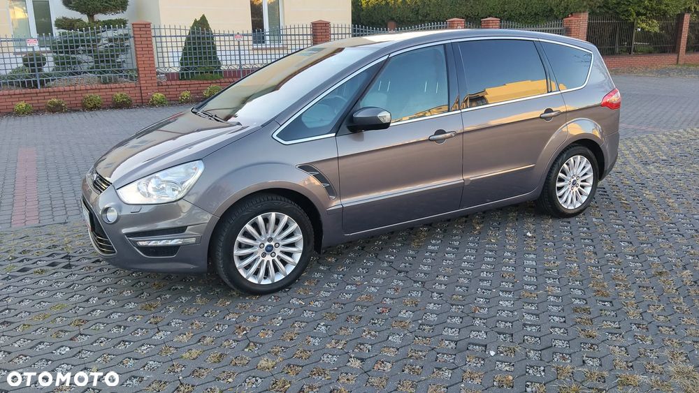 Ford S-Max - 11