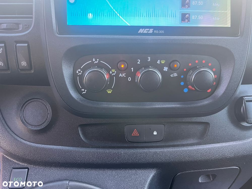 Renault Trafic - 24