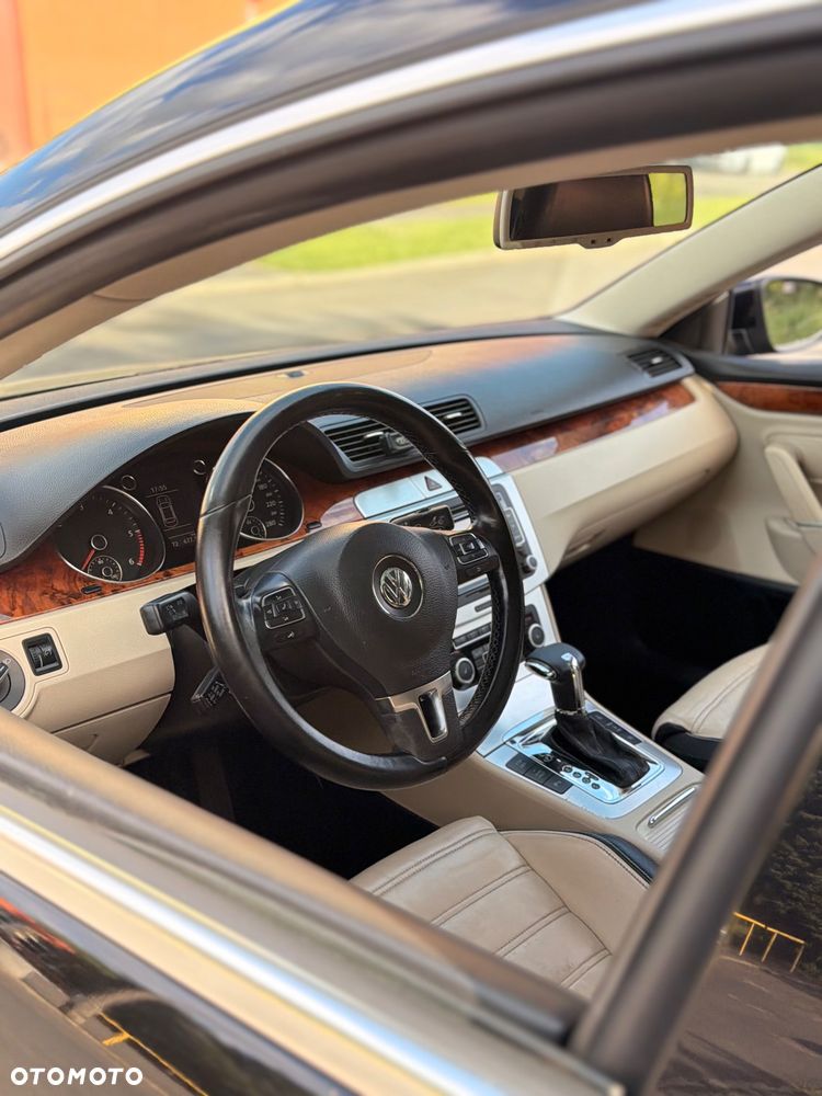 Volkswagen Passat CC 2.0 TDI DPF DSG - 32