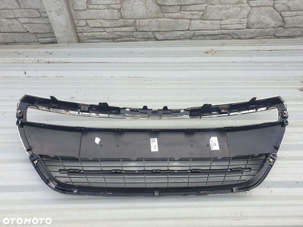 PEUGEOT 208 lift gti kratka atrapa grill w zderzak - 4
