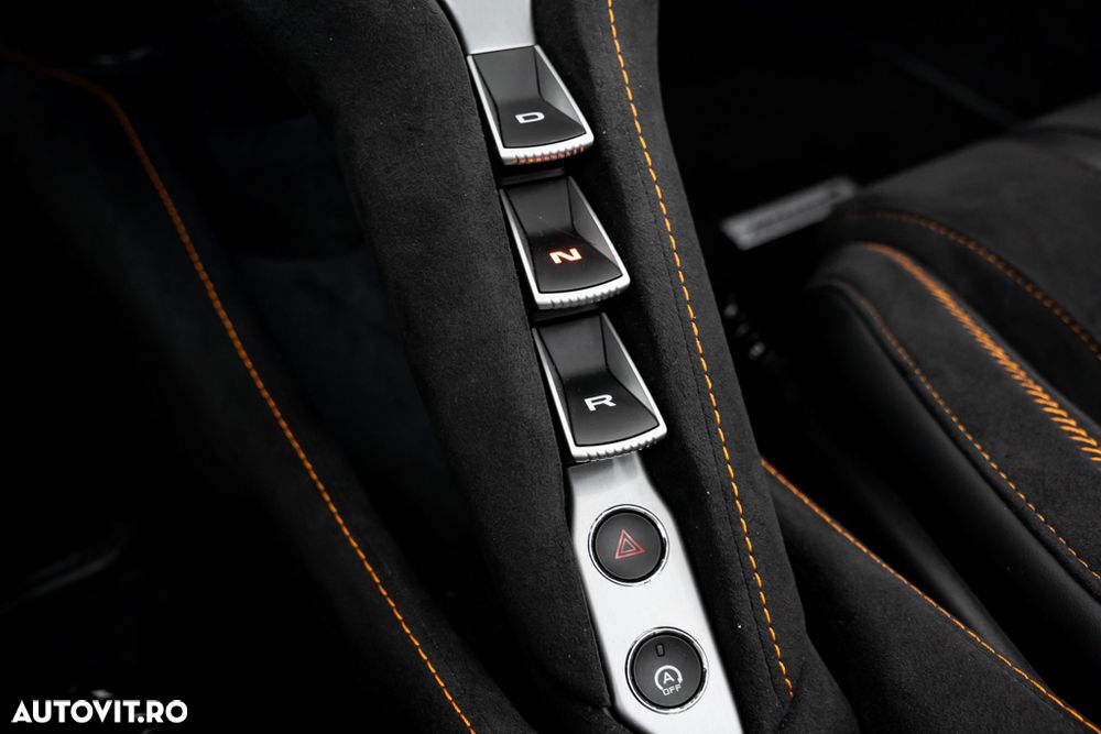 McLaren 750S Spider - 34