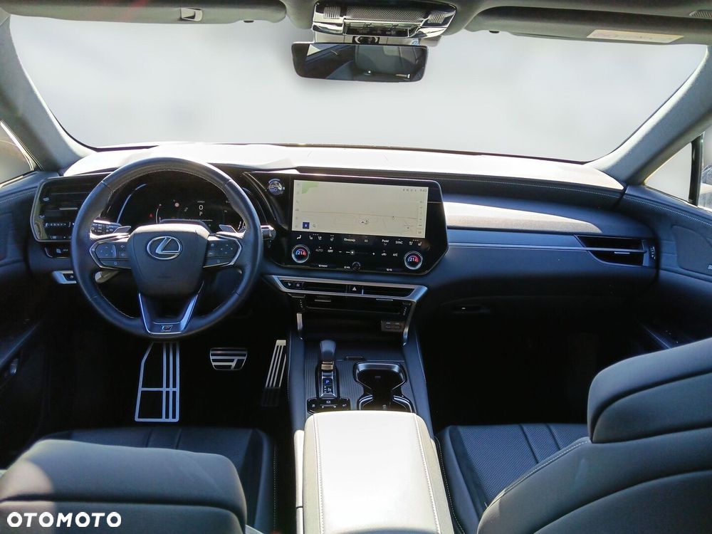 Lexus RX - 12