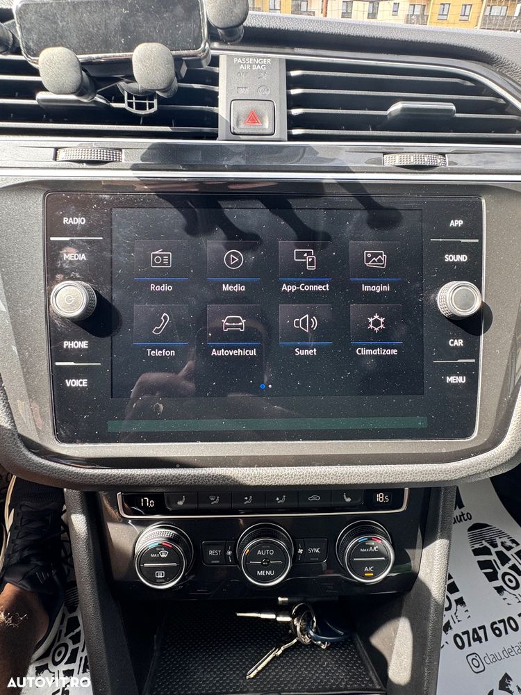 Volkswagen Tiguan - 15