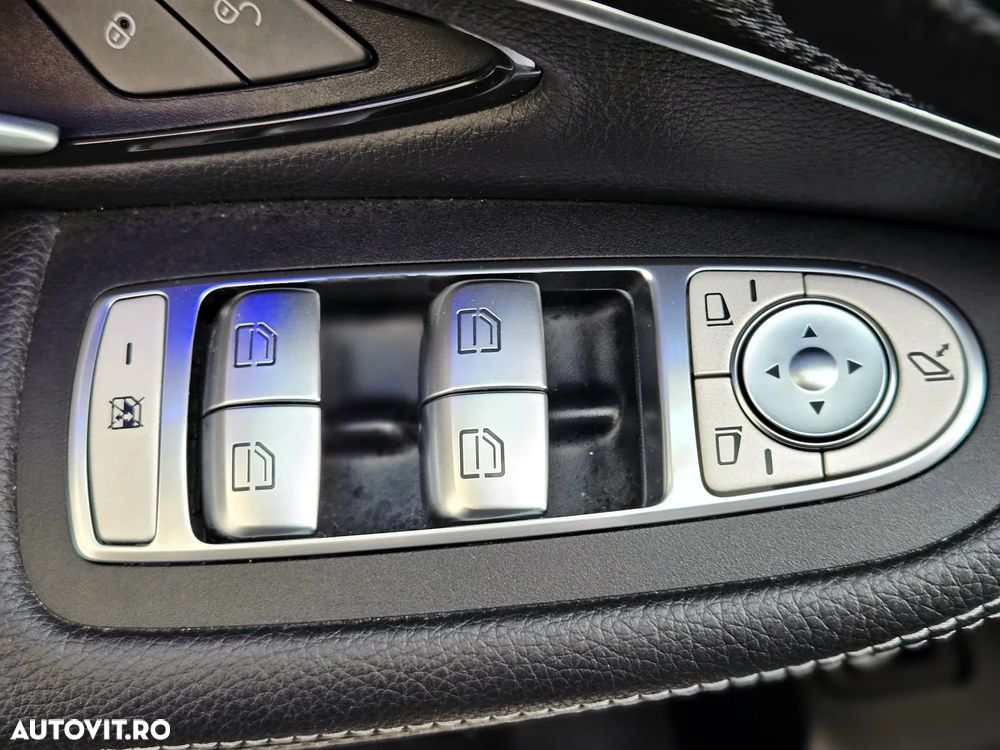 Mercedes-Benz GLC Coupe 300 de 4Matic 9G-TRONIC - 29