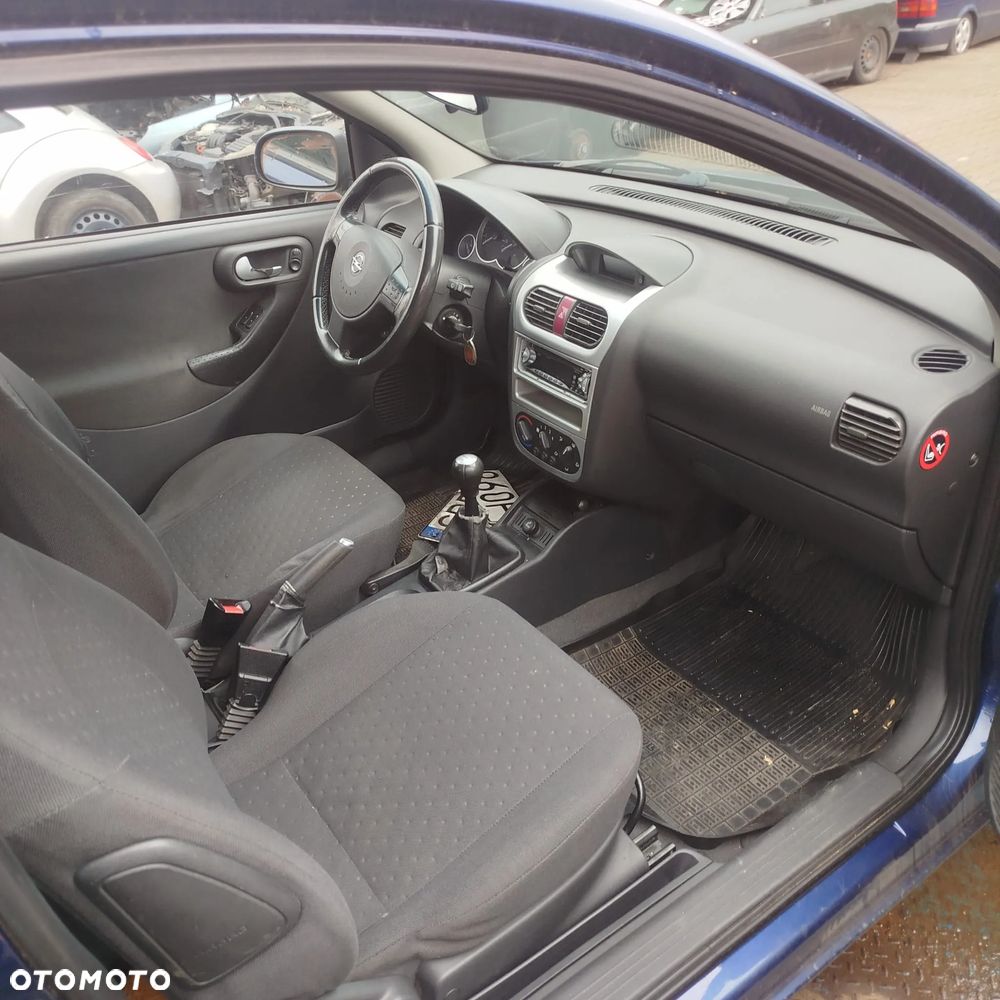 Opel Corsa C  na części . - 4