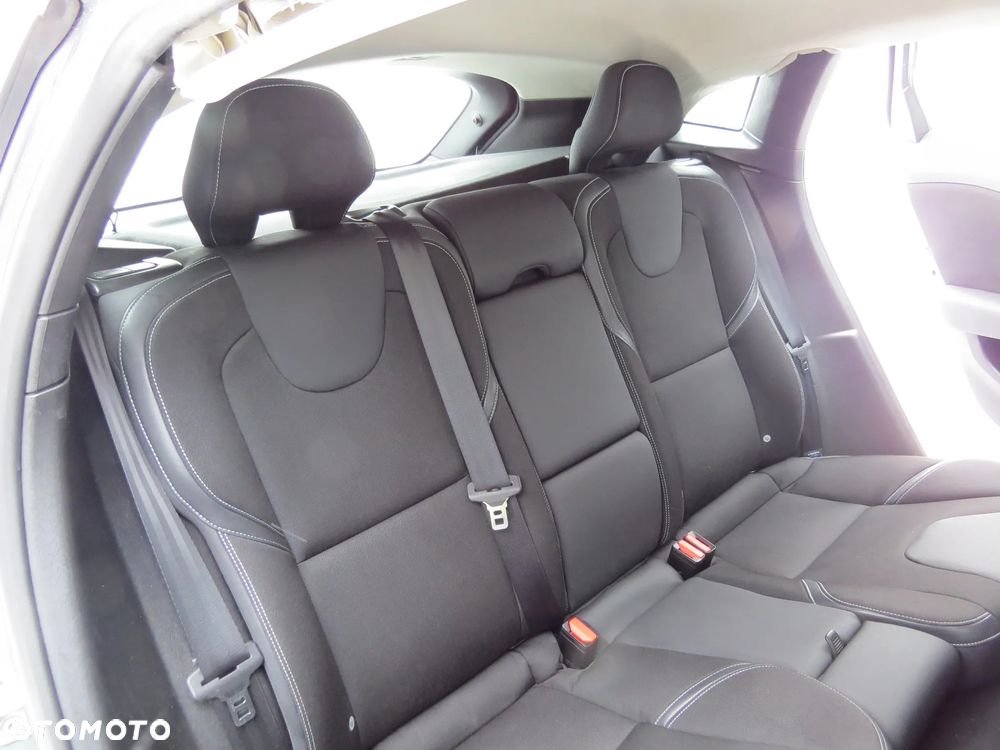 VOLVO V40 II 2.0 D4 D4204T14 LAKIER 714-16 NA CZĘŚCI - 26