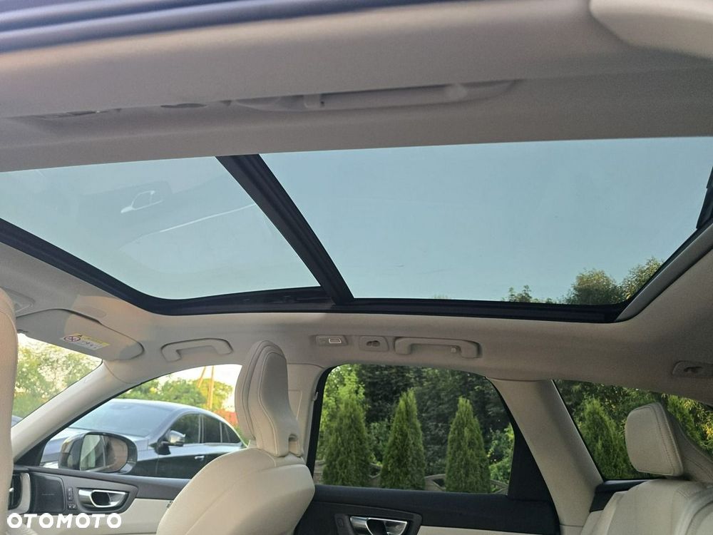 Volvo XC 60 - 30