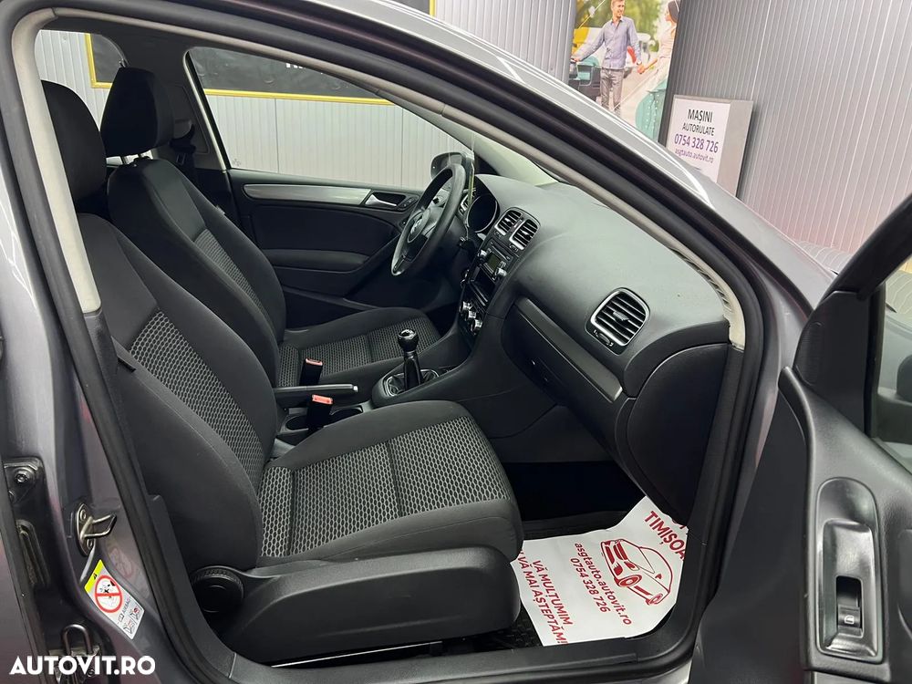 Volkswagen Golf - 12