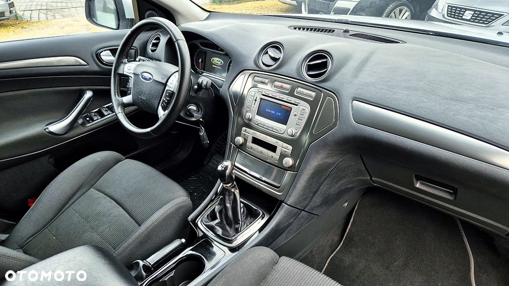 Ford Mondeo 2.0 Platinium X - 39