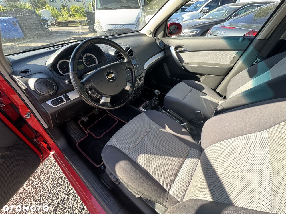 Chevrolet Aveo - 5