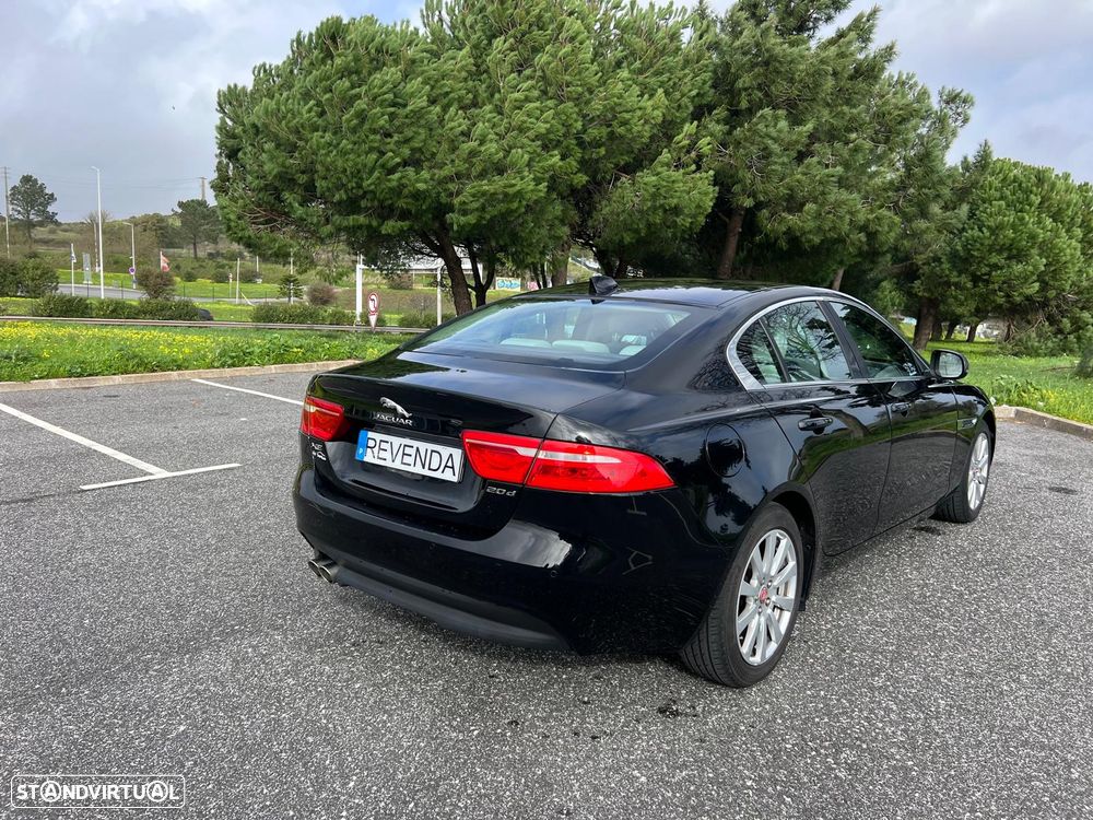 Jaguar XE 2.0 D Prestige AWD Aut. - 19