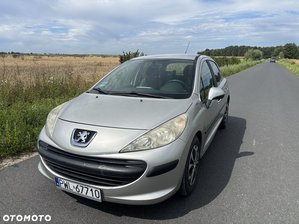 Peugeot 207 - 2