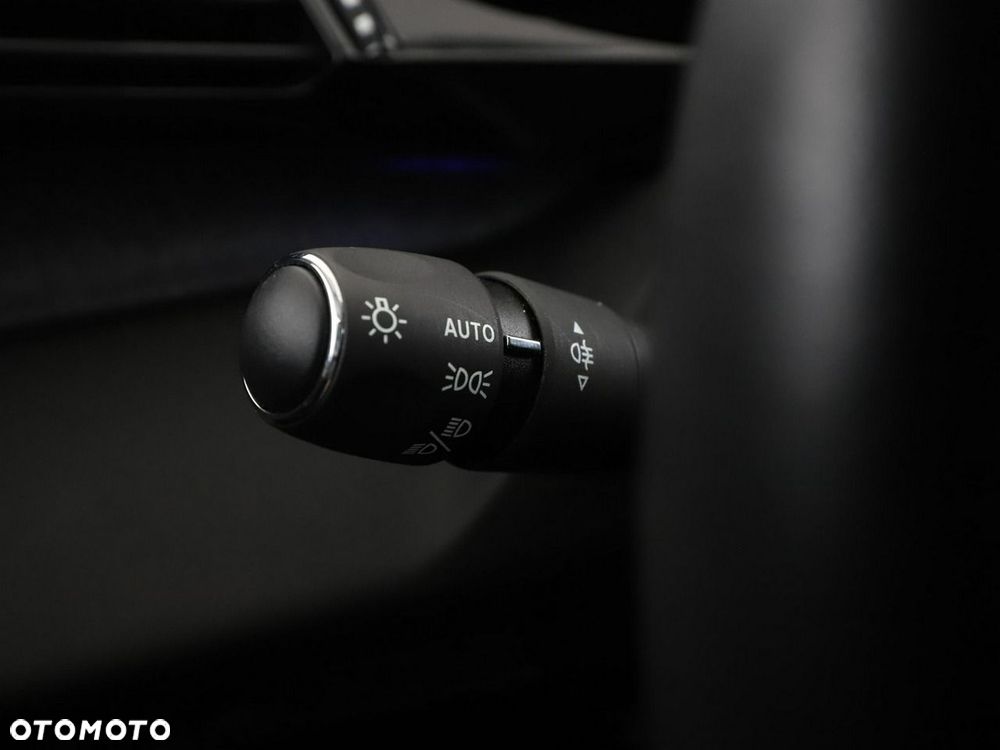 Peugeot 408 PureTech 130 EAT8 Allure Pack - 36