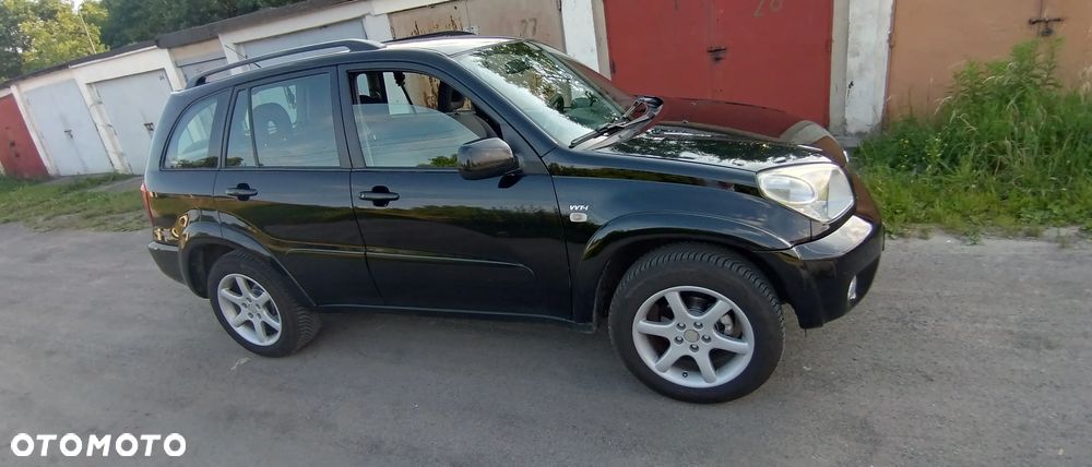 Toyota RAV4 2.0 VVT-i 4x4 - 4