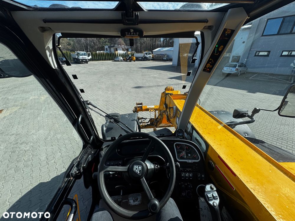 JCB 531-70 AGRI PLUS - 11