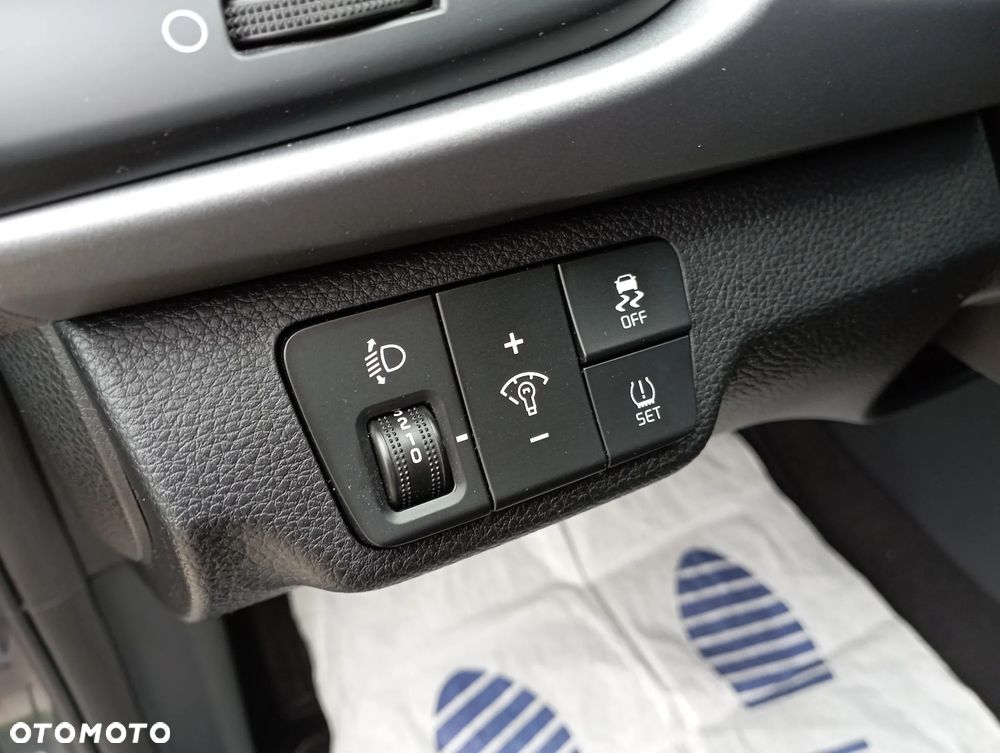 Kia Rio - 31