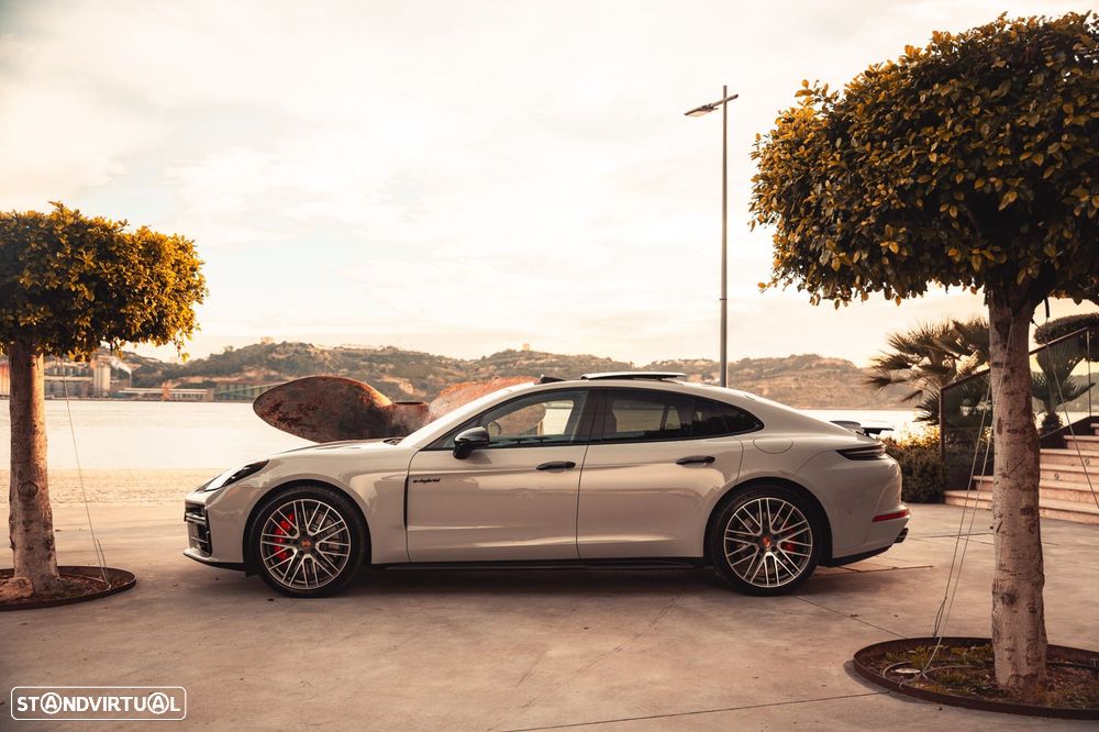 Porsche Panamera 4S E-Hybrid - 3