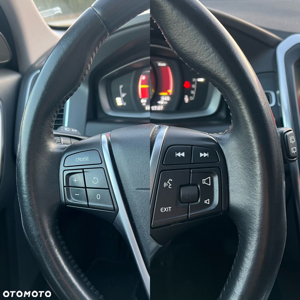 Volvo XC 60 D4 AWD Ocean Race - 28