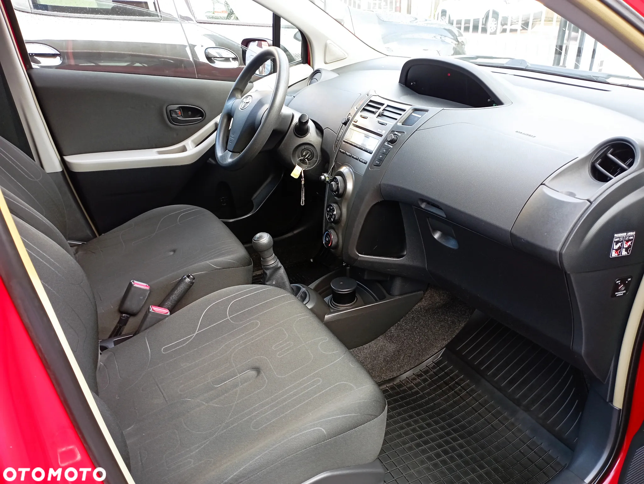 Toyota Yaris 1.0 Terra A/C - 9