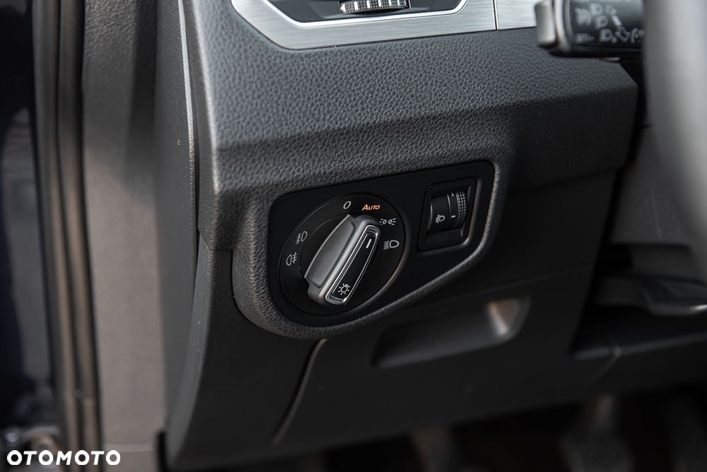 Volkswagen Golf Sportsvan - 18