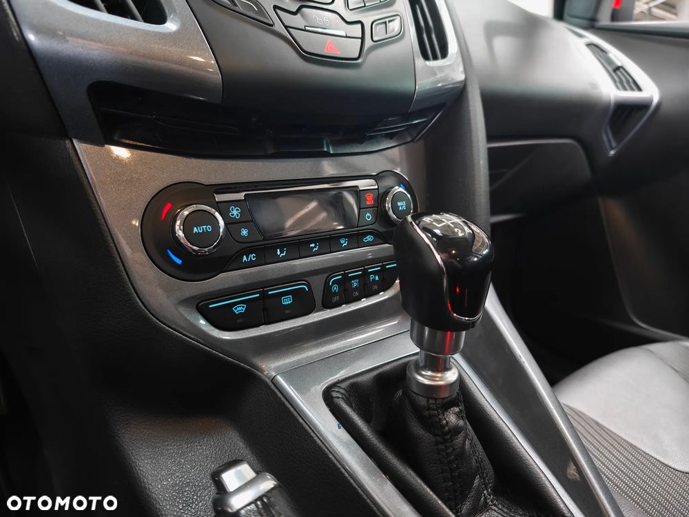 Ford Focus 1.6 EcoBoost Start-Stopp-System Titanium - 14