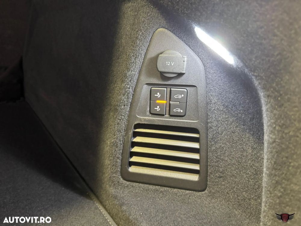 Volkswagen Touareg 3.0 V6 TDI 4Motion DPF Automatik R-Line - 24